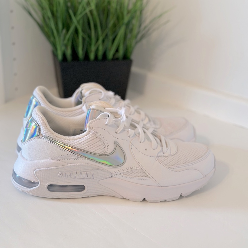 Nike Air Max, White & Silver, 9.5, EUC
